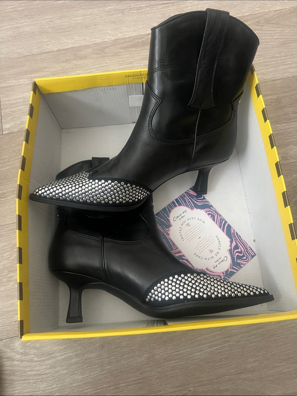 New circus studded bootie’s sz 9 1/2